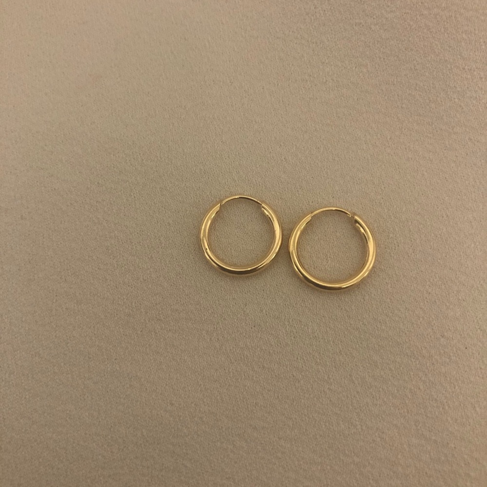 18k Gold Filled Huggie Hoop Earrings - Picture 6 of 8